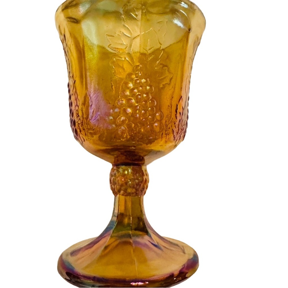 Set of 8 Amber Goblets with Grape Design – Vintage‑Style Glassware
